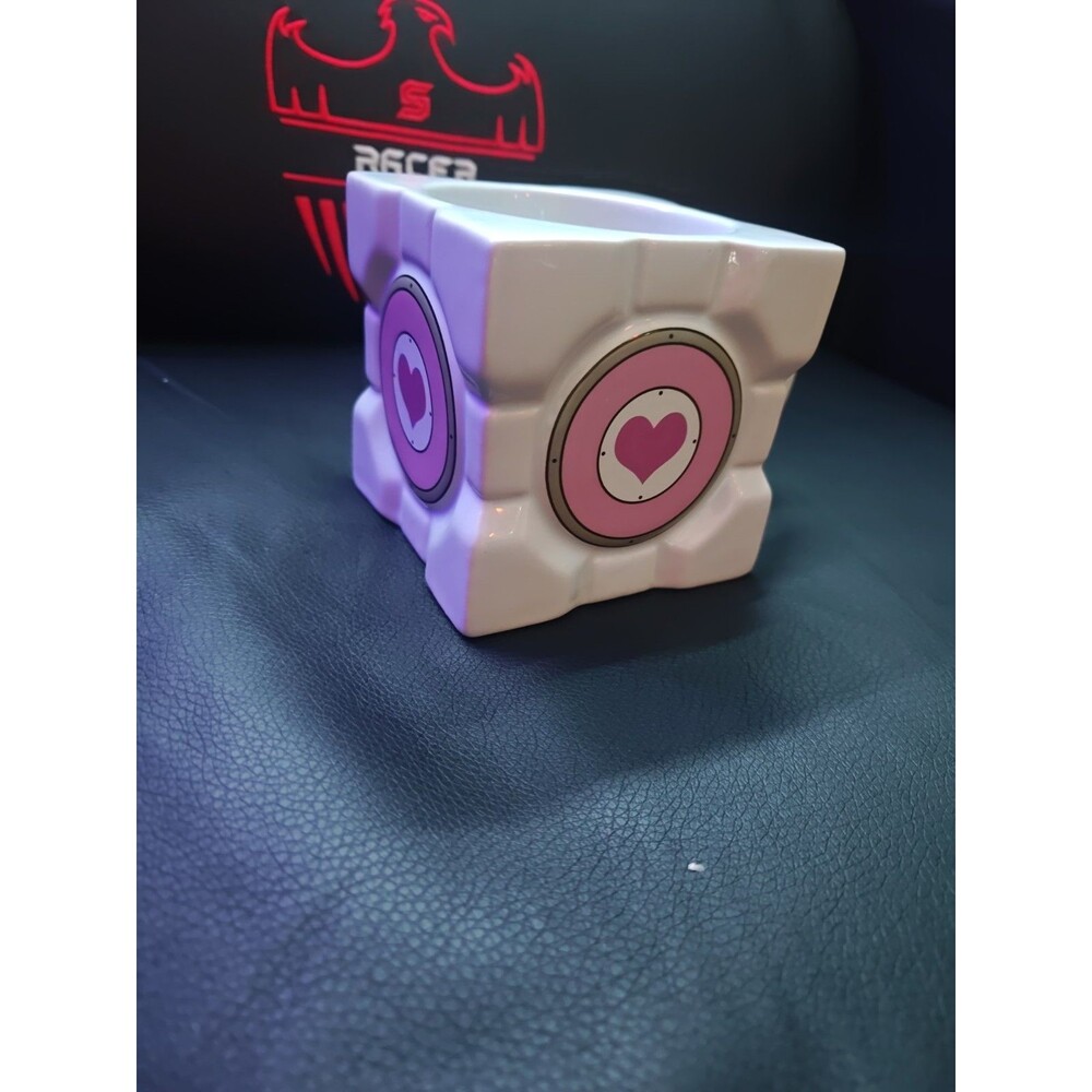 Portal 2 Companion Cube Mug Officially Licensed Valve Jinx 2014 Collectible
